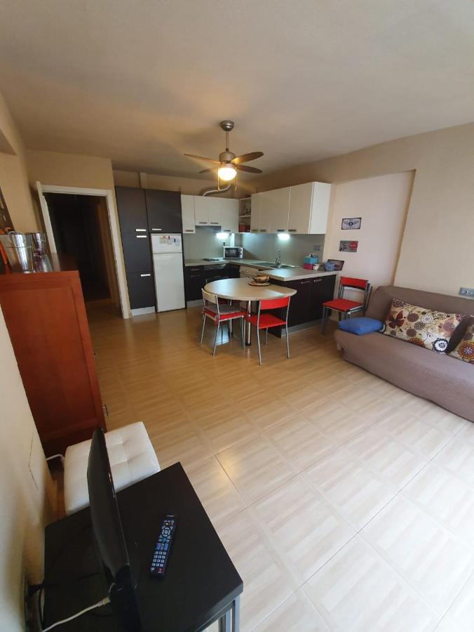 Room In Benidorm Downtown En Piso Compartido Αλικάντε Εξωτερικό φωτογραφία